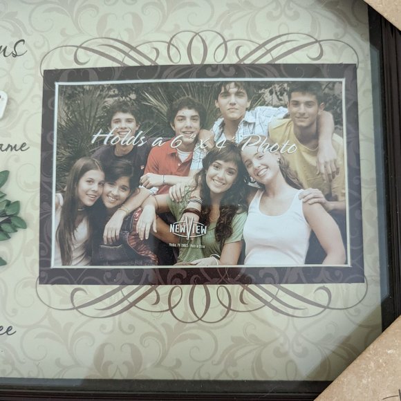 "Cousins are friends from the same family tree" wood and glass picture frame - Picture 3 of 9